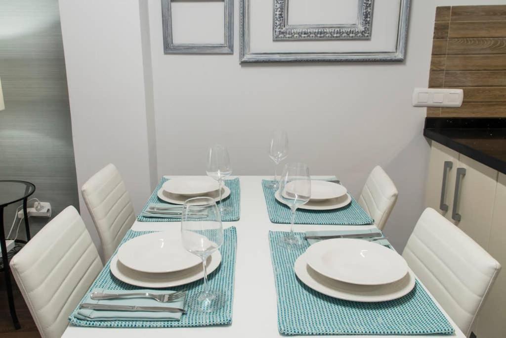 New!!! Luxury City Center & Private Terrace マラガ エクステリア 写真